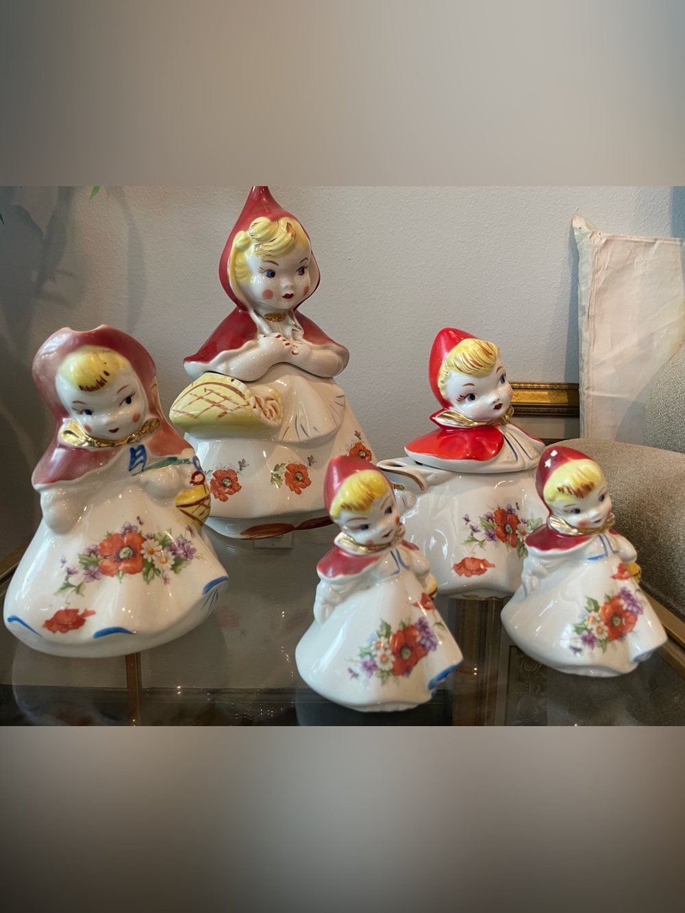 Vintage A E Hull Pottery Co Little Red Riding Hood Set